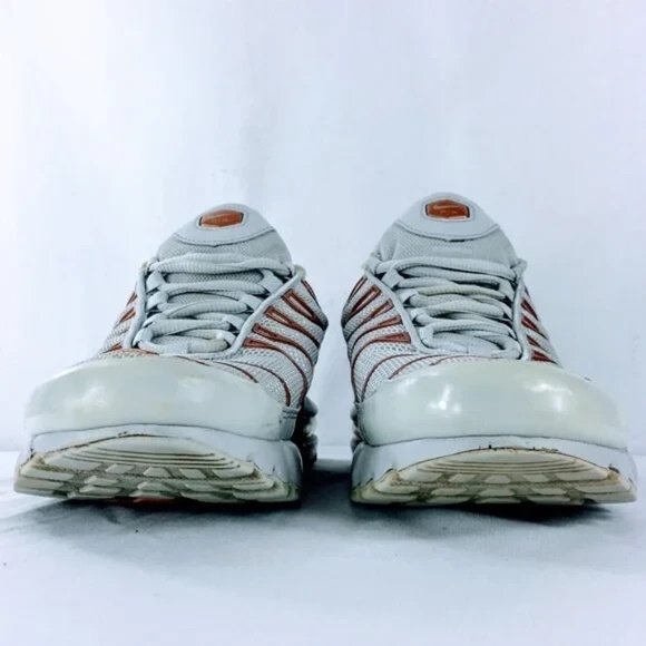 Nike Air Max Plus GS Womens Sneaker Cushioned Pure Platinum Sz 7 Y / 8.5 Womens - Picture 2 of 11